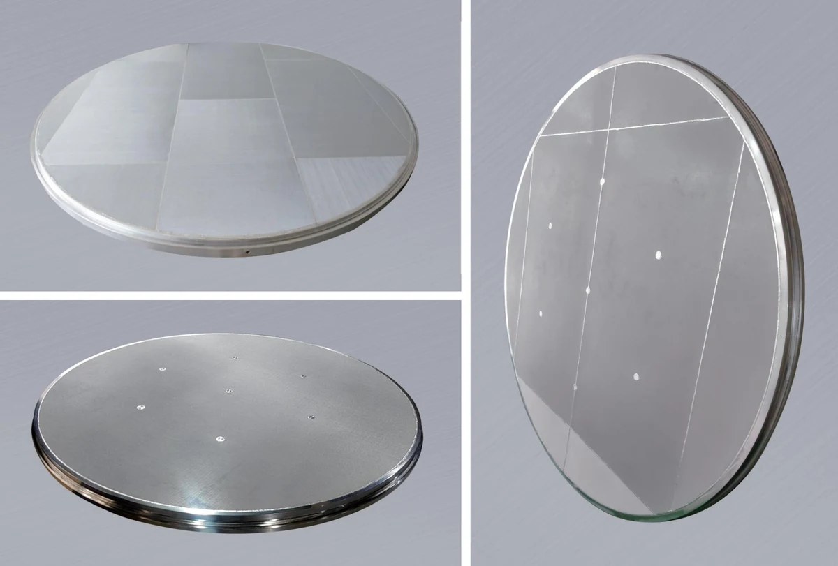 Circular sintered mesh filter discs with supporting frames