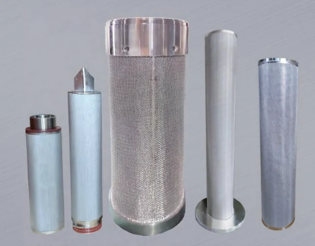Cylindrical sintered mesh filter cartridges